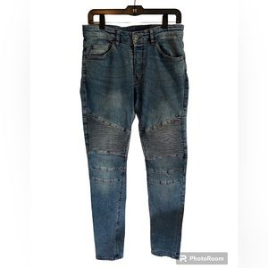 Men’s Divided jeans. Size 30.